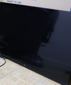 42" TCL Flatscreen TV